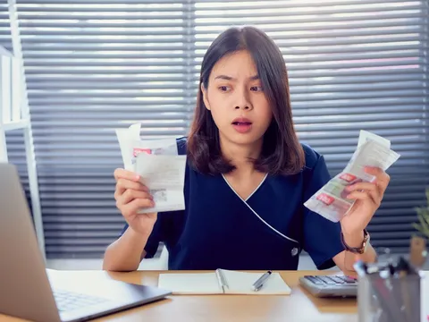 4 nét tướng của người phụ nữ tiêu xài hoang phí: Dù có đẹp như tiên cũng đừng lấy làm vợ