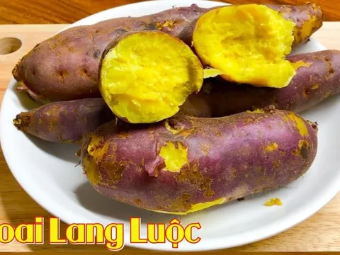 Luộc khoai không cần nước, dùng thứ này khoai bở tung, mềm ngọt