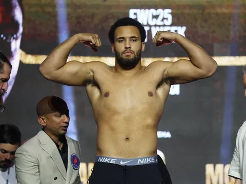 Moses Itauma dính chấn thương, trận 'thử lửa' với Jermaine Franklin buộc phải dời lịch