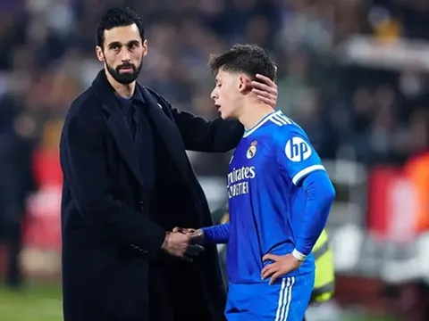 Alvaro Benito chê Real Madrid tệ nhất nhiều năm qua