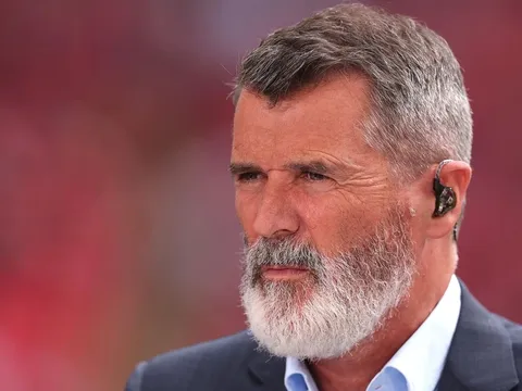 "Cậu ta mới đi tắm biển về", Roy Keane mỉa mai Jonny Evans