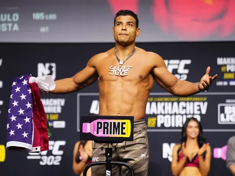 Thử thách cực đại cho Paulo Costa ở hạng cân mới: Đối đầu 'quái vật' bất bại Azamat Murzakanov