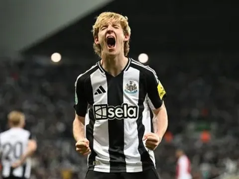 Arsenal nhắm Gordon giá 60 triệu bảng thay Martinelli