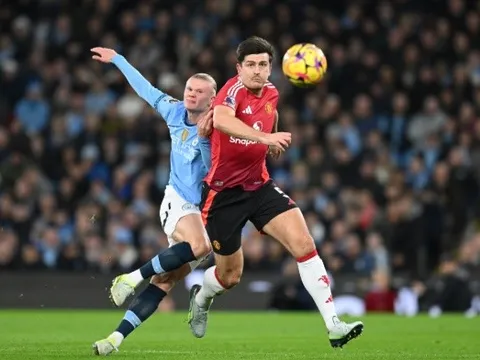 Dùng Maguire đấu Haaland là nước cờ tỉnh táo của Carrick