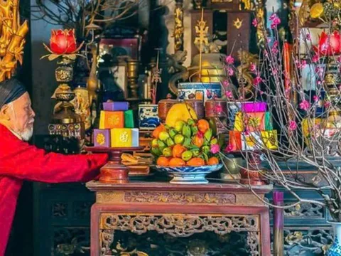 Mùng 1 tháng Chạp rất quan trọng: Đừng đặt 3 thứ trên bàn thờ kẻo tổn hại phúc khí cả năm mới