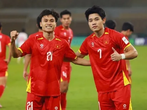 Đình Bắc áp sát danh hiệu Vua phá lưới U23 châu Á