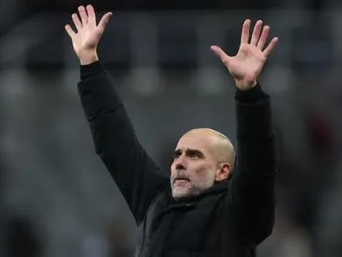 Pep Guardiola thận trọng trước ẩn số Michael Carrick