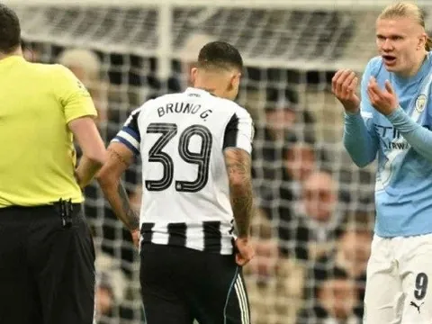 Pep Guardiola tố trọng tài xử ép Haaland một cách vô lý