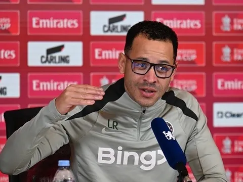 Rosenior có nguy cơ lặp lại sai lầm của Amorim