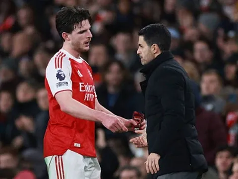Arteta lên tiếng vụ Declan Rice nổi đóa với trợ lý HLV Arsenal