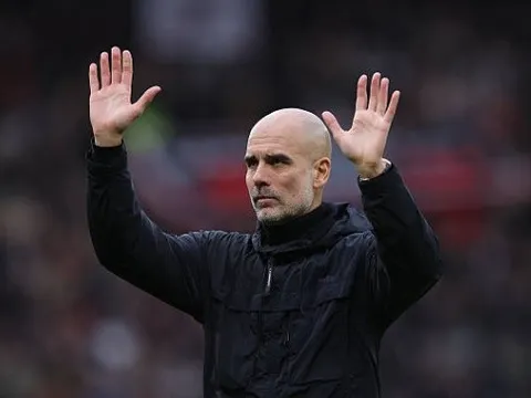Pep Guardiola thừa nhận Man Utd xứng đáng thắng derby