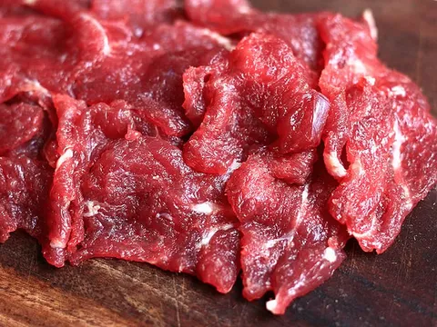 4 nhón người không nên ăn thịt bò, ăn vào bệnh thêm