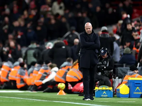 Arne Slot ca ngợi 3 sao Liverpool dù hòa Burnley