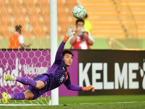 Thủ môn U23 Trung Quốc thách thức U23 Việt Nam