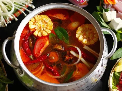 1 thói quen khi dùng nước lẩu tiềm ẩn độc tố cực nguy hiểm: Đun sôi cũng không giúp ích gì