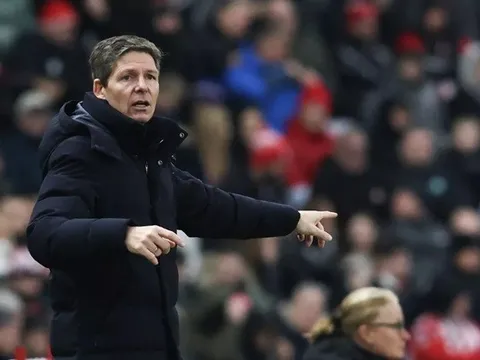 Glasner tự thu hẹp đường đến Man Utd vì vạ miệng