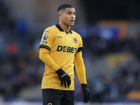 Carrick muốn MU chi 73 triệu bảng mua 2 tiền vệ