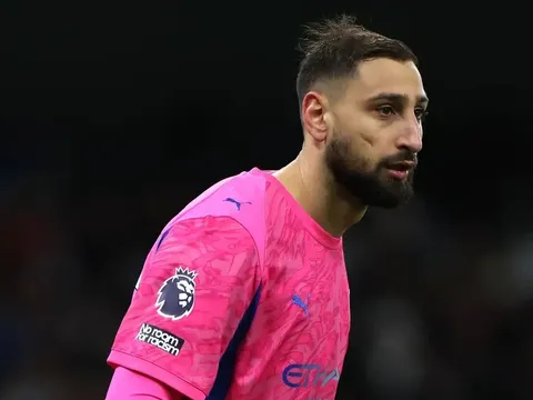 Người đại diện úp mở khả năng Donnarumma rời Man City
