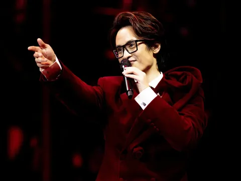 Hà Anh Tuấn đưa “THE ROSE” trở thành sự kiện âm nhạc cá nhân lớn nhất đầu năm 2026 của Vpop