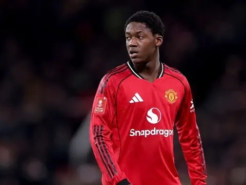 Romano chỉ ra bước ngoặt giúp MU giữ chân Mainoo