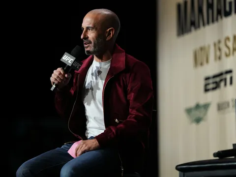 Bình luận viên 'ruột' của UFC lên tiếng: 'Sự kiện của chúng ta quá dài, cần phải thay đổi'