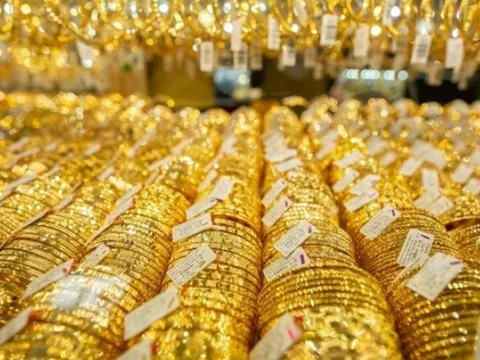 Giá vàng hôm nay 20/1: Vàng miếng, vàng nhẫn tăng vọt, lập đỉnh kỷ lục mới
