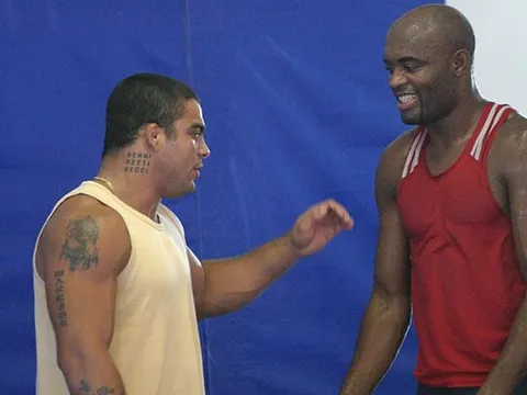 Huyền thoại Paulo Filho: Ilia Topuria là võ sĩ vĩ đại nhất, Makhachev và Chimaev nên tránh xa các siêu kèo