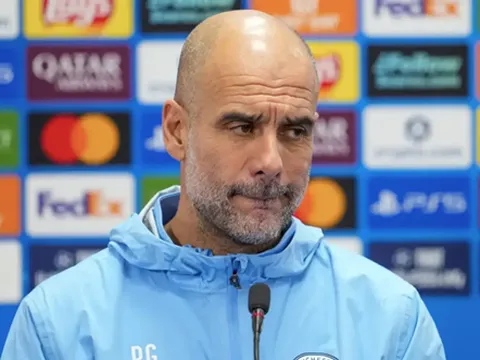 Pep phản pháo khi Man City bị chê nhạt nhòa