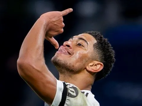 Bellingham đáp trả tin đồn bằng màn ăn mừng lạ ở trận Monaco