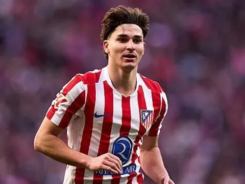 Sếp lớn Barca gặp đại diện Alvarez bàn hợp đồng