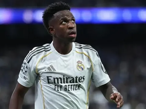 Vinicius thừa nhận tổn thương vì bị CĐV Real la ó