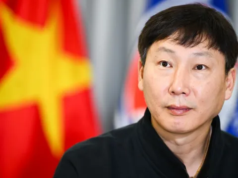 HLV Kim Sang Sik và sứ mệnh phá dớp trước người Hàn