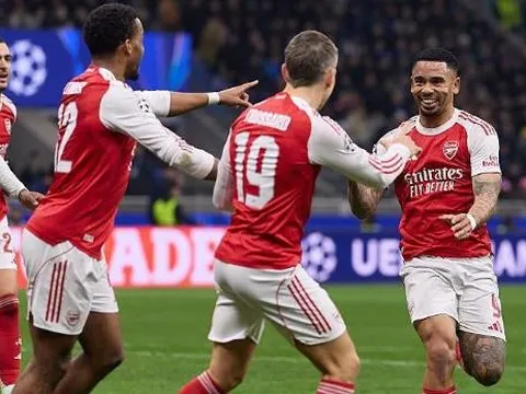 Rooney cảnh báo Maguire về sự nguy hiểm của Jesus