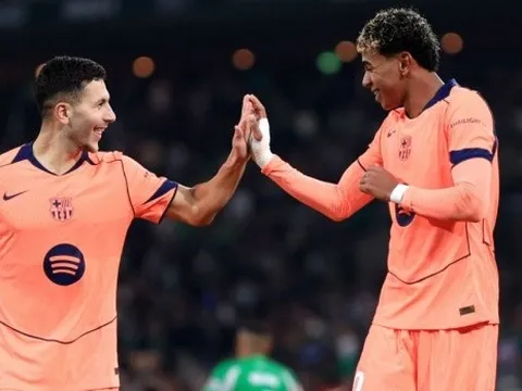 Vắng Lamine Yamal, Barca trình làng vũ khí bí mật Roony Bardghji