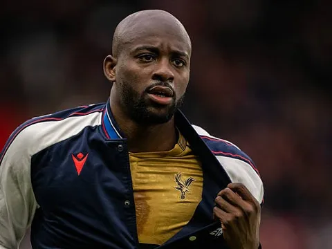 Vì sao MU cần chiêu mộ Mateta ngay lập tức?