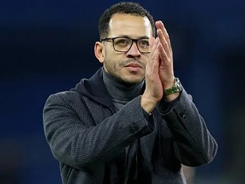 HLV Rosenior tiết lộ lý do gạch tên Cole Palmer