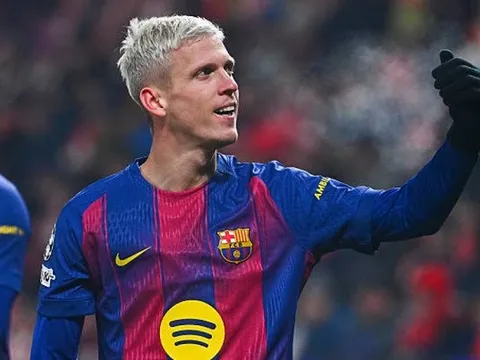 Dani Olmo hóa 'kép phụ' hạng sang của Barcelona