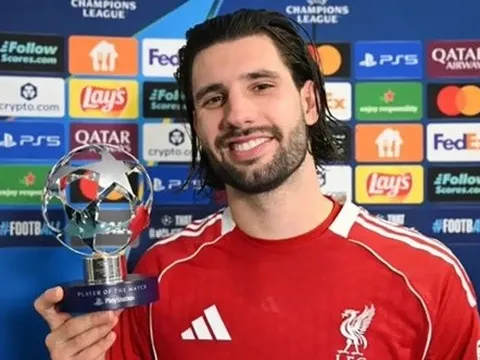 Szoboszlai bước qua cái bóng của Salah để lĩnh xướng Liverpool