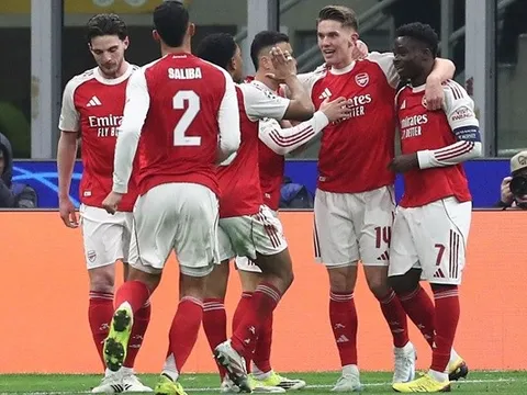 Arsenal thống trị châu Âu nhưng Ngoại hạng Anh mới là chân ái