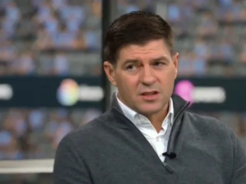 Gerrard khen Arteta cao tay vụ đẩy Nwaneri sang Marseille