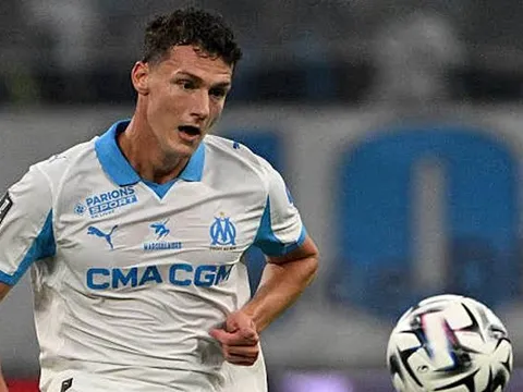 De Zerbi đổ lỗi cho Benjamin Pavard sau trận thua Liverpool