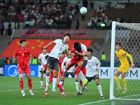 Cựu sao MU ví trận thắng Việt Nam như cú tát vào mặt