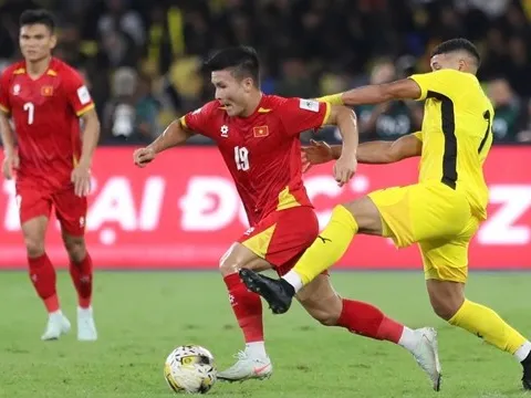 HLV Kim Sang-sik đôn loạt sao U23 đấu Malaysia