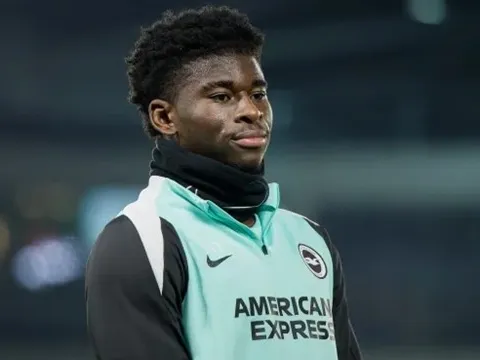 Schmeichel giục MU mua ngay Carlos Baleba