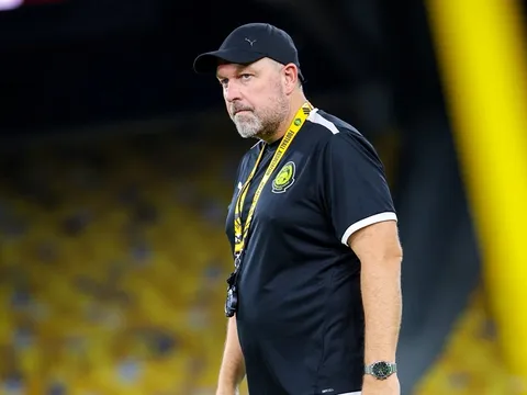 HLV Malaysia bức xúc vì án FIFA trước thềm đại chiến Việt Nam