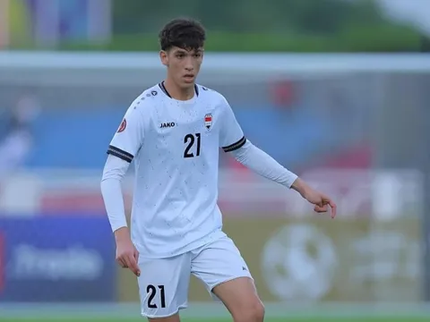 Al Nassr chiêu mộ Hayder Abdulkareem để hỗ trợ Ronaldo