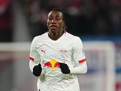 Leipzig hét giá 100 triệu euro vụ Yan Diomande