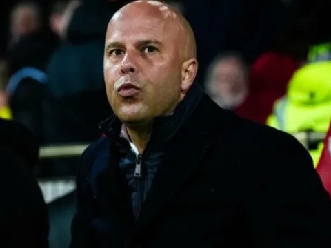 Slot tuyên bố Liverpool nói không với mua sắm chữa cháy