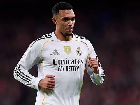 Tin đồn chuyển nhượng sáng 24/1: Real giữ Alexander-Arnold; Arsenal săn Julian Alvarez