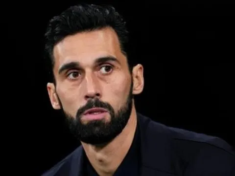 Real Madrid tiến vào tử địa Ceramica trong cuộc chiến vương quyền